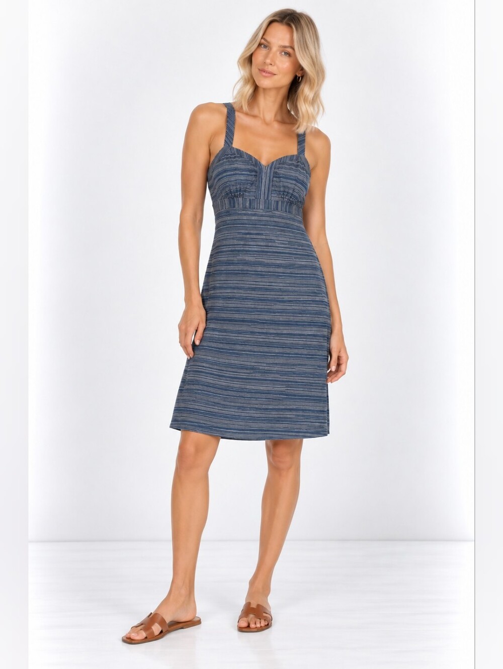 Columbia Size M Blue Striped Sleeveless Midi Dress